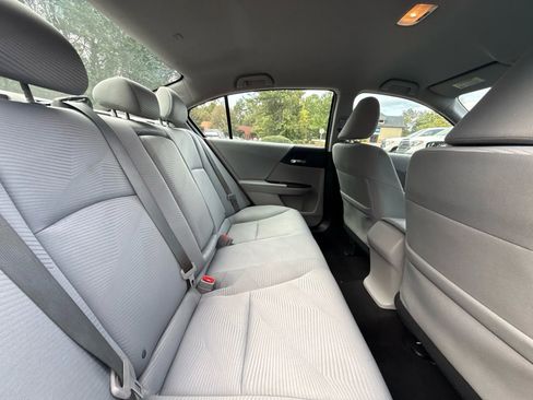 Used 2016 Honda Accord LX image 24
