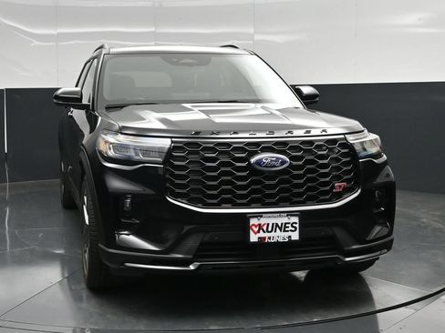 New 2026 Ford Explorer ST w/ Sun And Sound Package AWD/4WD image 4