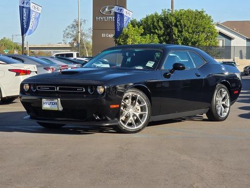 Used 2023 Dodge Challenger GT image 2