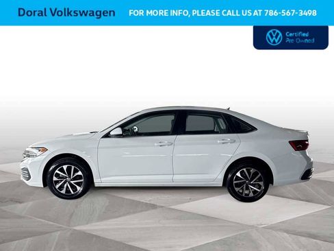 Certified 2023 Volkswagen Jetta S image 5