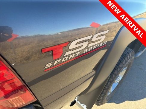 Used 2014 Toyota Tacoma 4x4 Double Cab image 4