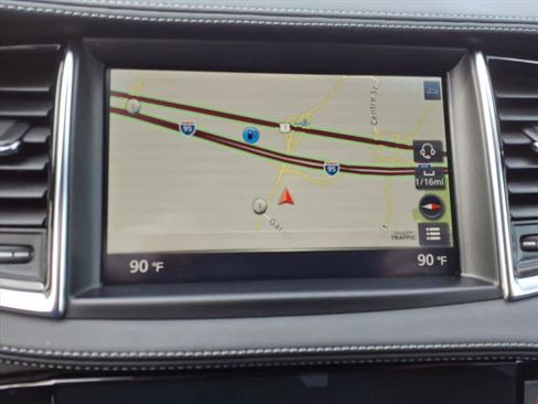 Certified 2023 INFINITI QX55 Essential image 18