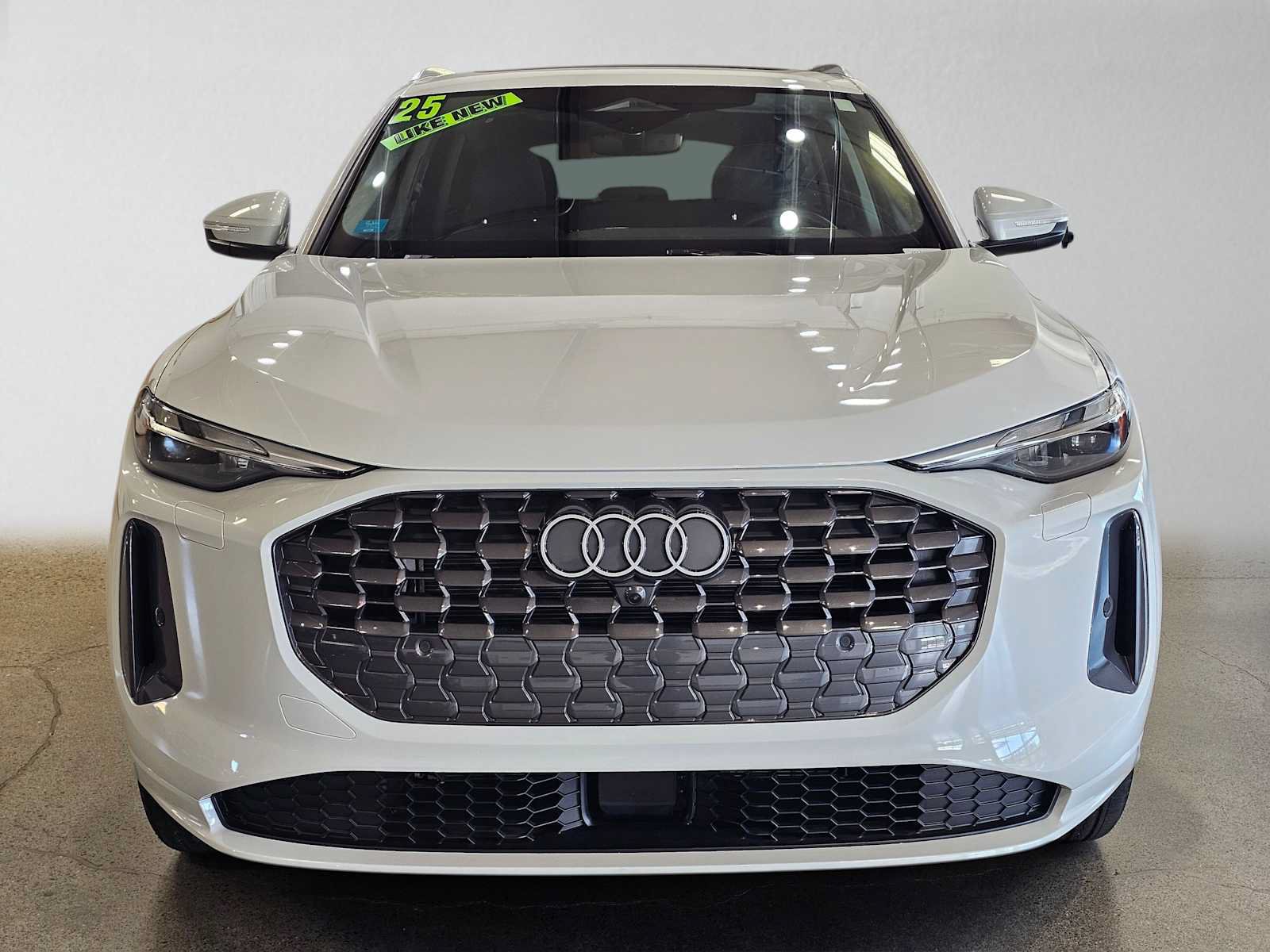 Used 2025 Audi Q5 Premium w/ Convenience Package AWD/4WD image 8