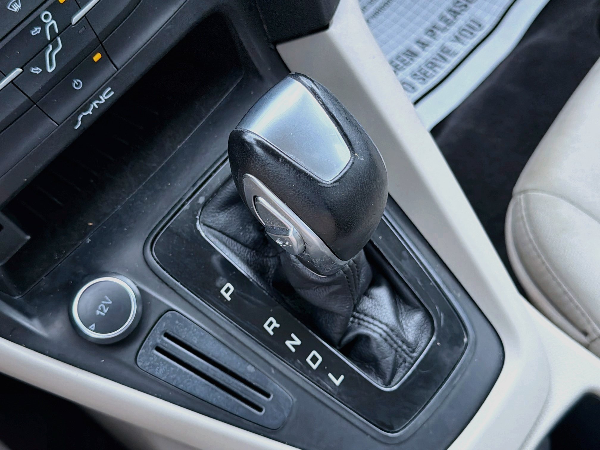 Used 2016 Ford Focus SE FWD image 24