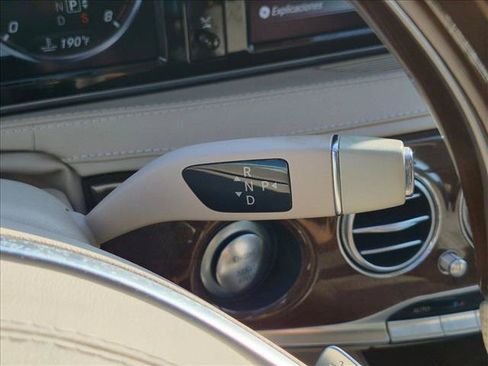 Used 2015 Mercedes-Benz S 550 Sedan image 11