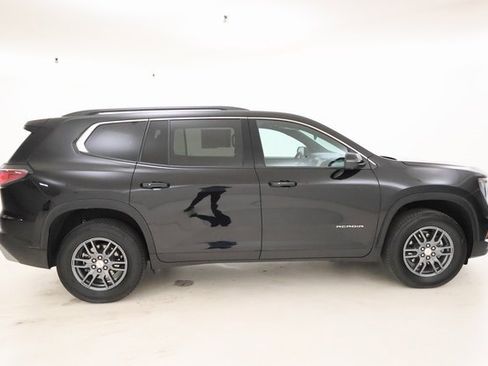 Certified 2025 GMC Acadia Elevation image 2