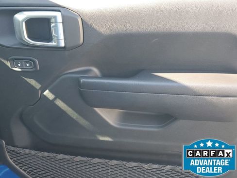 Used 2021 Jeep Gladiator Mojave image 47