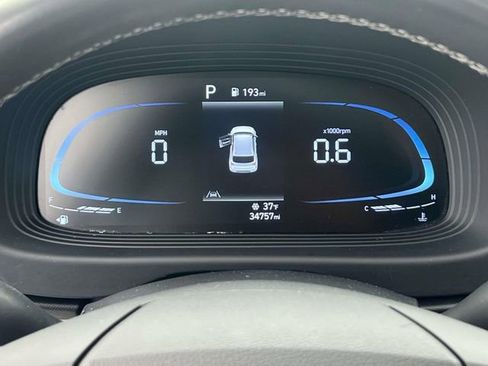 Certified 2023 Hyundai Venue SEL w/ Cargo Package image 23