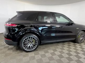 Used 2021 Porsche Cayenne E-Hybrid AWD/4WD video 4