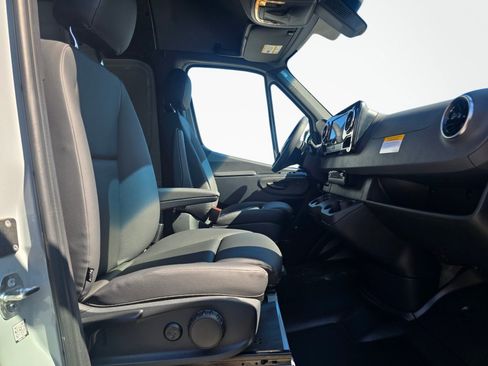 New 2026 Mercedes-Benz Sprinter 2500 image 24