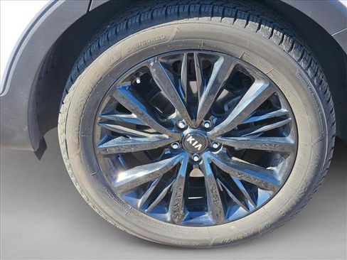 Used 2020 Kia Telluride SX w/ SX Prestige Package image 9