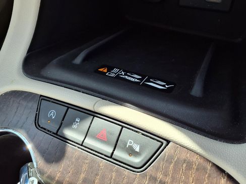 Used 2021 GMC Acadia Denali w/ Trailering Package FWD image 9