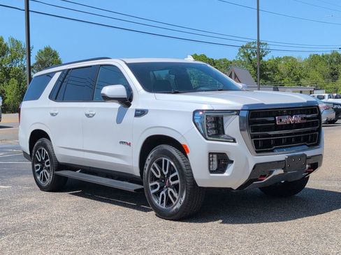 Used 2022 GMC Yukon AT4 AWD/4WD image 8