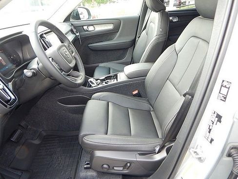 New 2026 Volvo XC40 B5 Plus w/ Protection Package Premier image 14