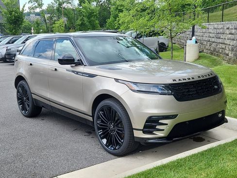 Used 2026 Land Rover Range Rover Velar Dynamic SE AWD/4WD image 10