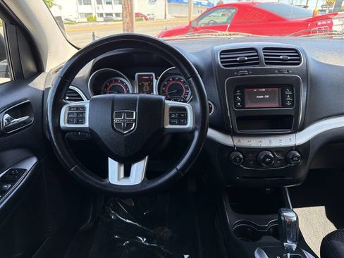Used 2012 Dodge Journey FWD image 24