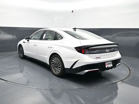 Used 2025 Hyundai Sonata SEL FWD image 7