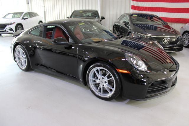 Used 2025 Porsche 911 Carrera RWD image 45