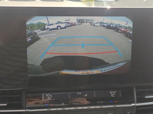 Certified 2025 Toyota Sienna XLE Woodland Edition AWD/4WD image 26