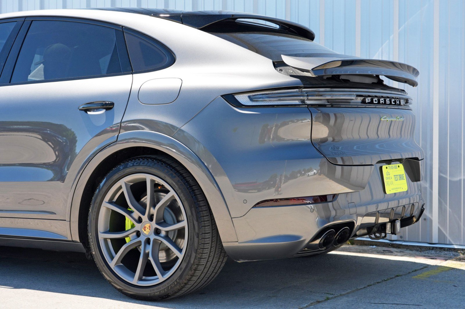 Used 2024 Porsche Cayenne Turbo AWD/4WD image 59