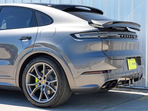 Used 2024 Porsche Cayenne Turbo image 59