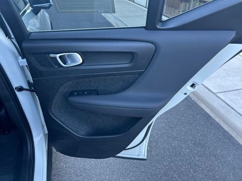 Certified 2025 Volvo XC40 B5 Plus AWD/4WD image 12