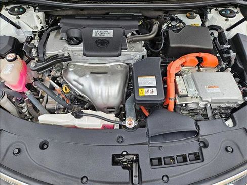 Used 2018 Toyota Avalon Limited FWD image 24