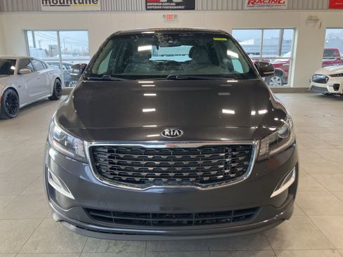 Used 2021 Kia Sedona LX image 2