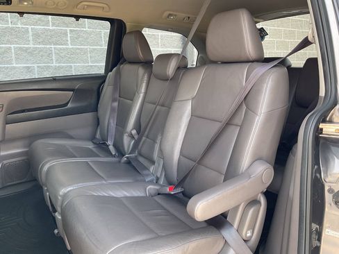 Used 2016 Honda Odyssey Touring Elite image 34