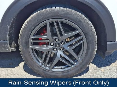 Used 2025 Ford Explorer ST-Line w/ Premium Package AWD/4WD image 31
