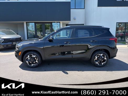 New 2026 Kia Seltos S AWD/4WD image 2