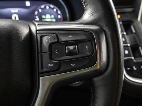 Used 2022 Chevrolet Suburban LT AWD/4WD image 29