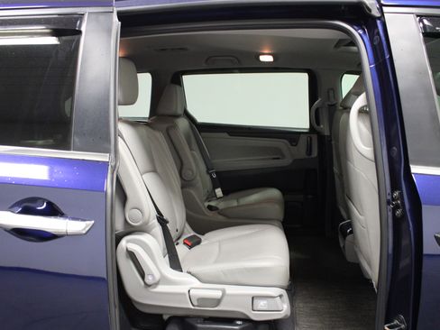Used 2021 Honda Odyssey EX-L image 16