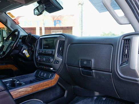 Used 2018 Chevrolet Silverado 3500 High Country w/ Duramax Plus Package AWD/4WD image 42