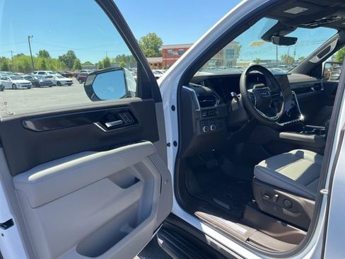 New 2026 GMC Yukon Elevation w/ Elevation Premium Package AWD/4WD image 4