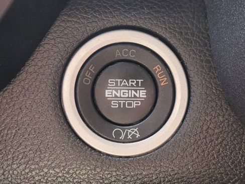 Used 2024 RAM 3500 Tradesman w/ Chrome Appearance Group AWD/4WD image 30