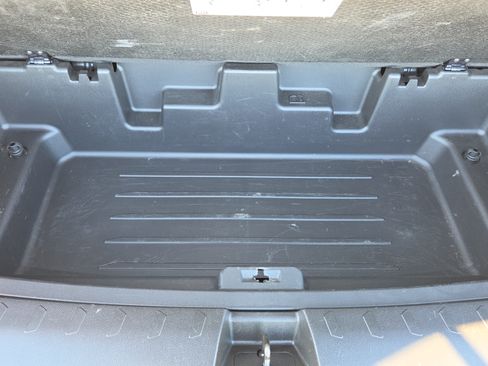 Used 2021 Chevrolet Traverse LS w/ LPO, Blackout Package AWD/4WD image 41