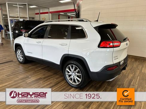 Certified 2018 Jeep Cherokee Limited w/ Trailer Tow Group AWD/4WD image 3