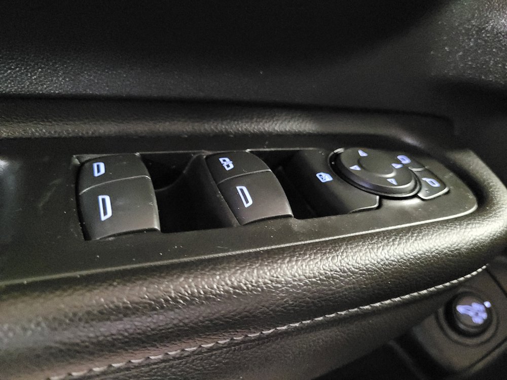Used 2022 GMC Terrain SLT w/ Elevation Edition FWD image 27