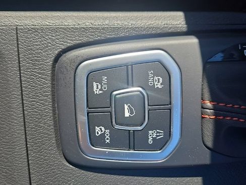 New 2026 Nissan Frontier PRO-4X AWD/4WD image 21