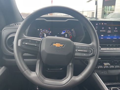 Used 2024 Chevrolet Colorado W/T w/ WT Convenience Package II image 17