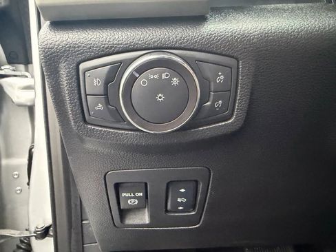 Used 2018 Ford F150 Lariat w/ Equipment Group 502A Luxury image 14