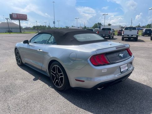 Used 2022 Ford Mustang Premium RWD image 6