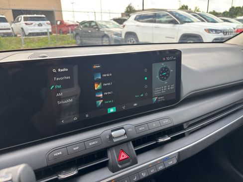 Used 2025 Kia K4 FWD image 18