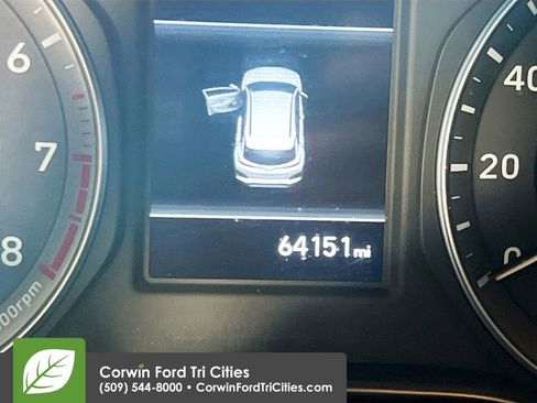 Used 2021 Hyundai Kona SE image 2