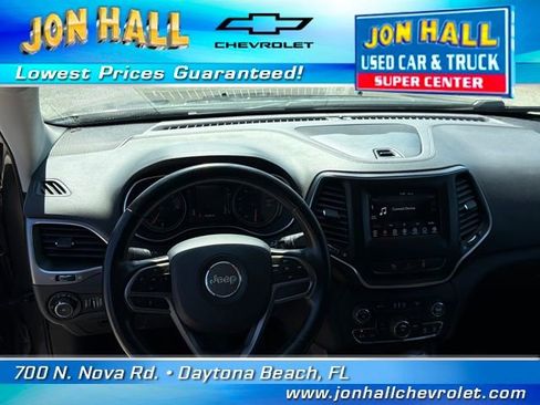 Used 2021 Jeep Cherokee Latitude Plus image 20