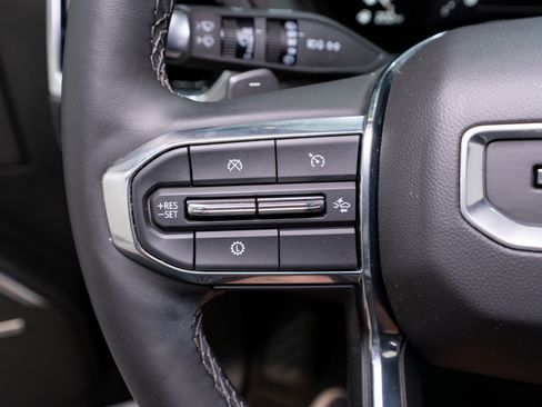 Used 2025 GMC Yukon Denali image 26