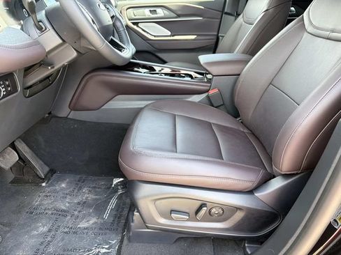 New 2026 Ford Explorer Platinum RWD image 18