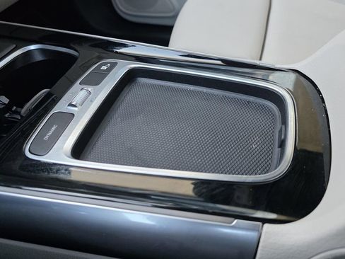 Used 2025 Mercedes-Benz GLA 250 4MATIC image 28