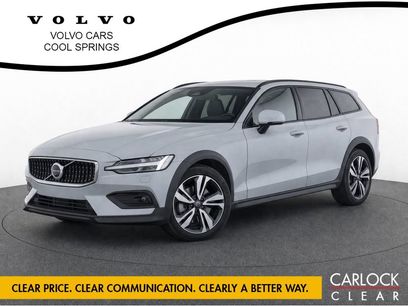 New 2026 Volvo V60 B5 Cross Country Plus w/ Climate Package